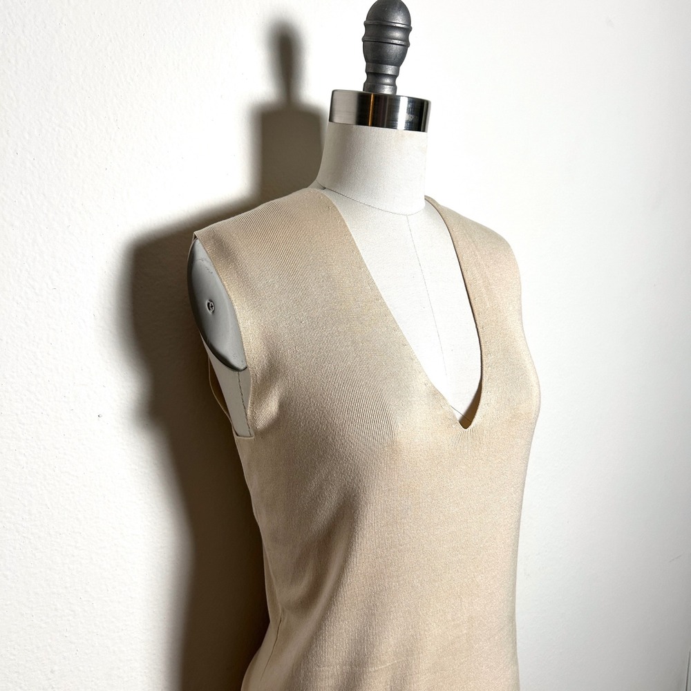 Brooks Brothers Beige Silk V-Neck Sleeveless Knit Top Shell Womens Small S